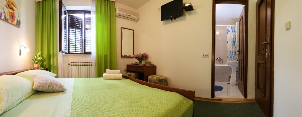 Rooms Cvetka Дубровник Стая снимка
